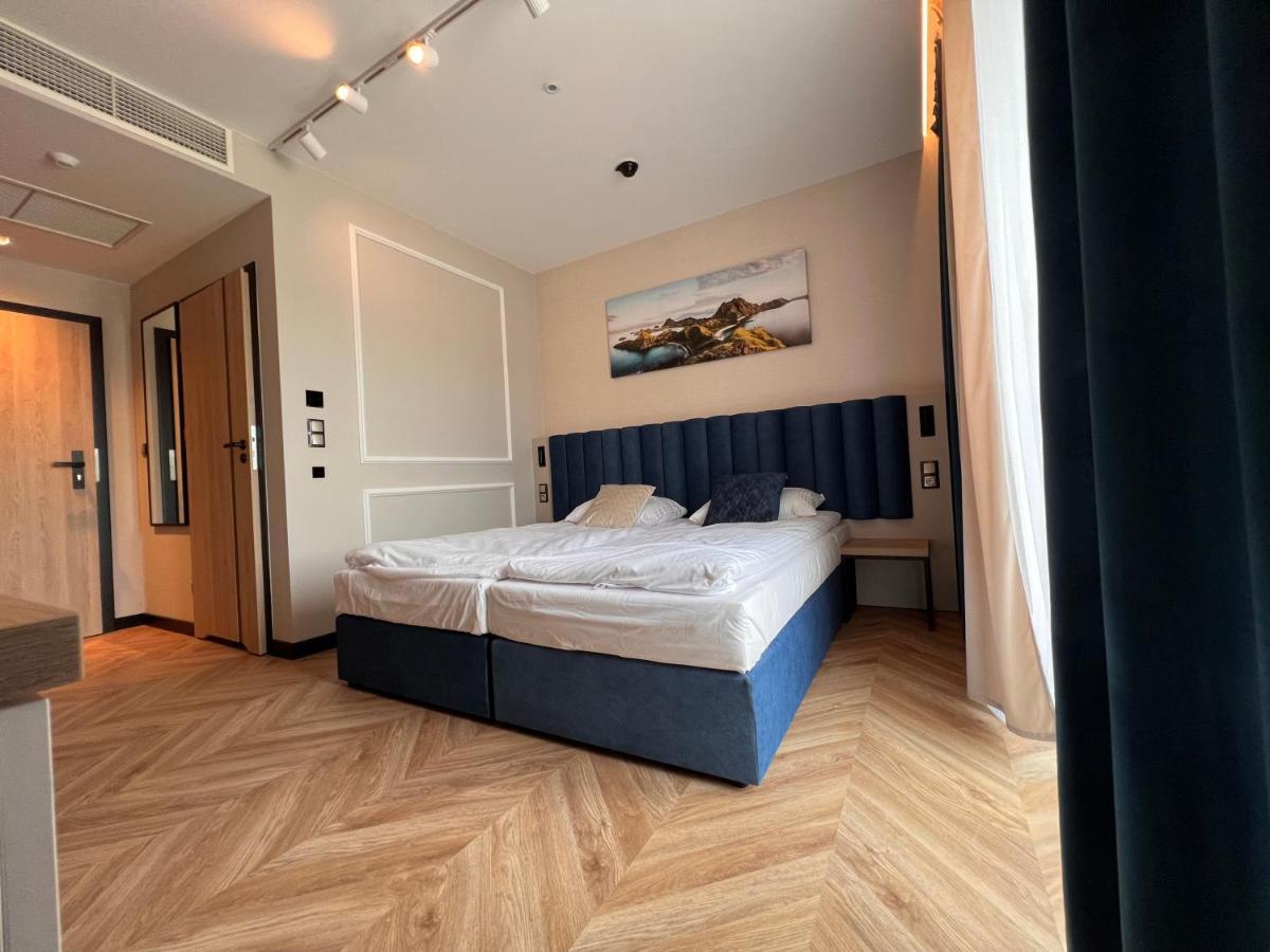 Resto Inn - Smart Apartamenty Blisko Energylandii Polwies Kültér fotó
