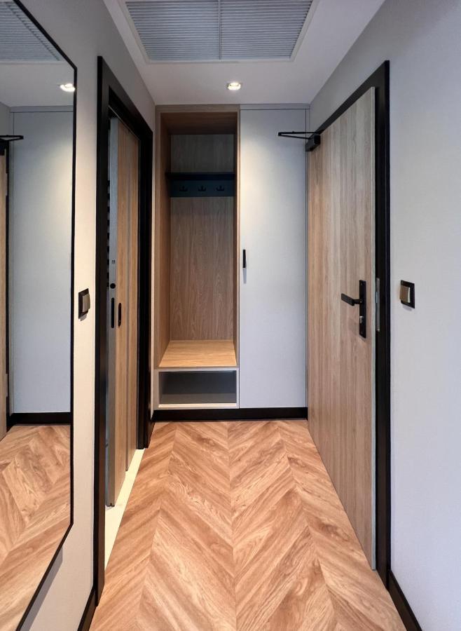 Resto Inn - Smart Apartamenty Blisko Energylandii Polwies Kültér fotó